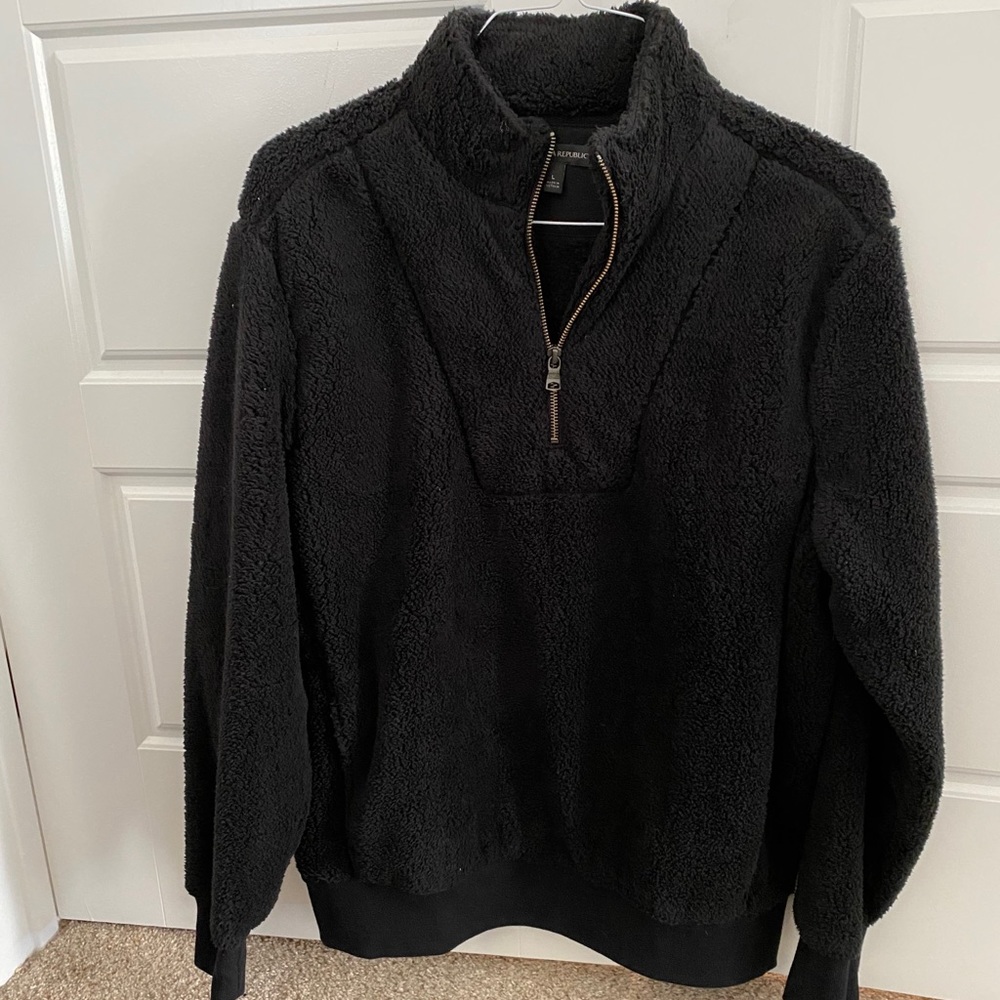 Men’s half zip Sherpa worn 1x size large
